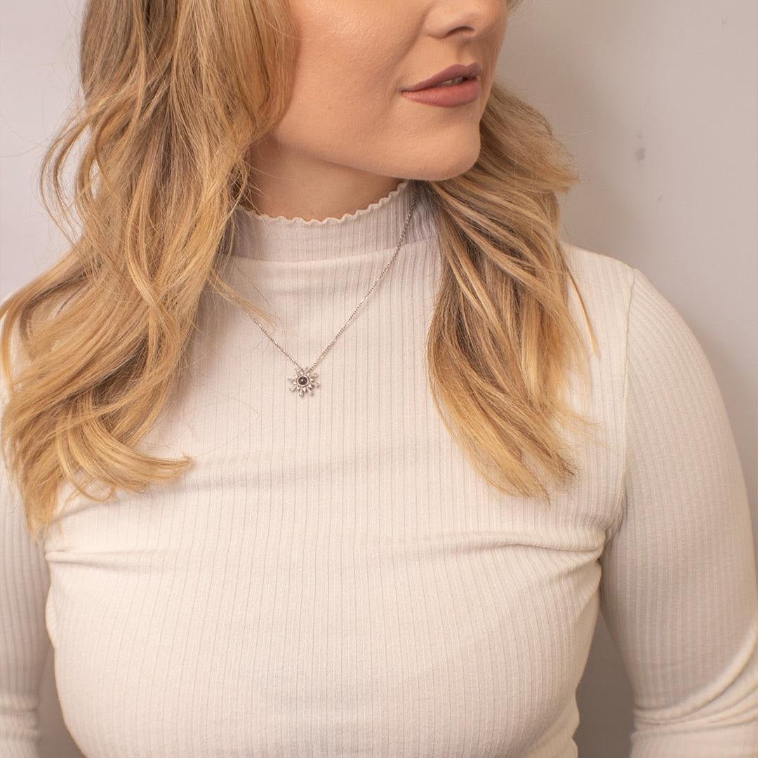 Love Flare Photo Necklace - OOOMG